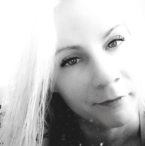 Meet your Posher, Marie eve